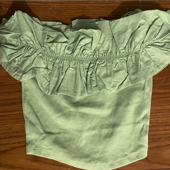 NWT Zara Green Top - Picture 3 of 3
